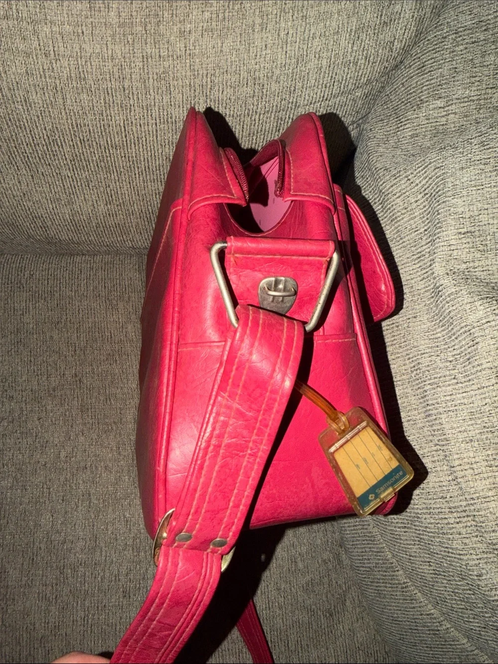 Vintage Leather Samsonite Royal Traveller Medalist in decent condition